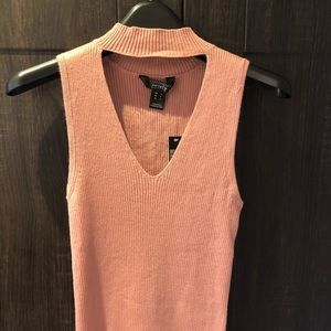 Nude cream salmon open front no sleeve sweater